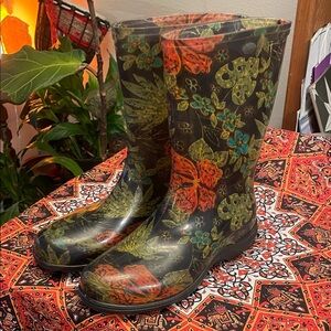 Floral and Lilypad Patterned Women's Rain Boots
